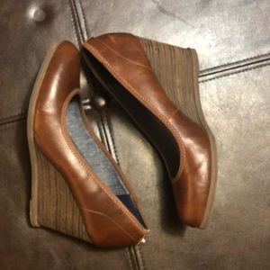 Brown almond toe wedge size 7.5